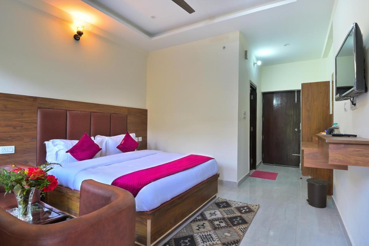 La Riqueza Dhanolti View # Near To Eco Park & Surkanda Devi Temple # Mountain View Rooms With Balcony # Big Parking # Customer Favourite Hotel Dhanaulti Exteriör bild